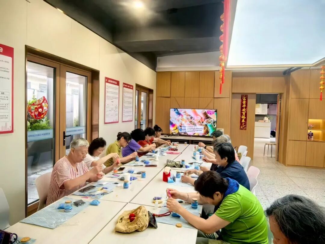 以爱之名,奏响幸福序曲:上海徐汇区各街镇七夕活动甜蜜来袭
