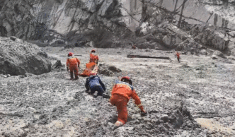 水中“填”路、峭壁抢险，吉隆口岸救援为何困难重重？专家详解