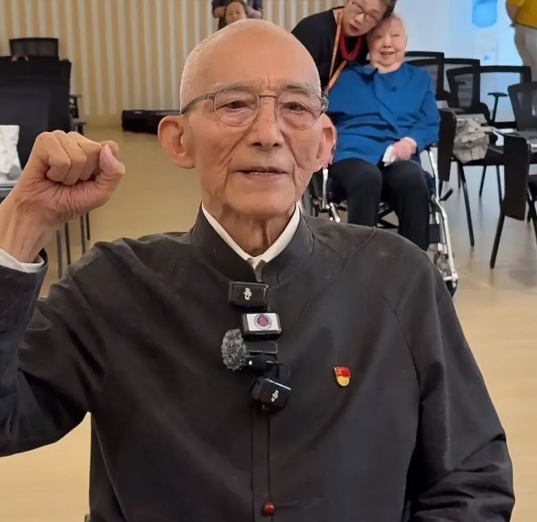 中国国家话剧院院长田沁鑫发长文悼念游本昌