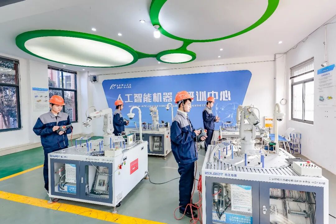 金牌、奖牌总数全省第一,合肥理工学校征战世校赛实现历史性突破