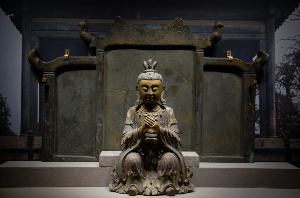 一周展讯|再别莫兰迪大展,回望朱德群与石虎