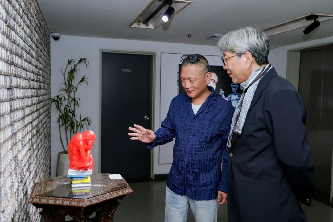 圆明园画家村首批拓荒者，上海呈现40年创作与迁徙