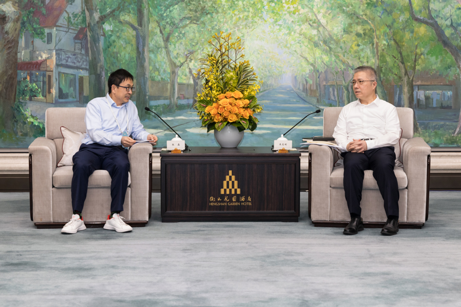 朱忠明会见高瓴创始人兼董事长张磊和跨国企业家、海外投资人代表