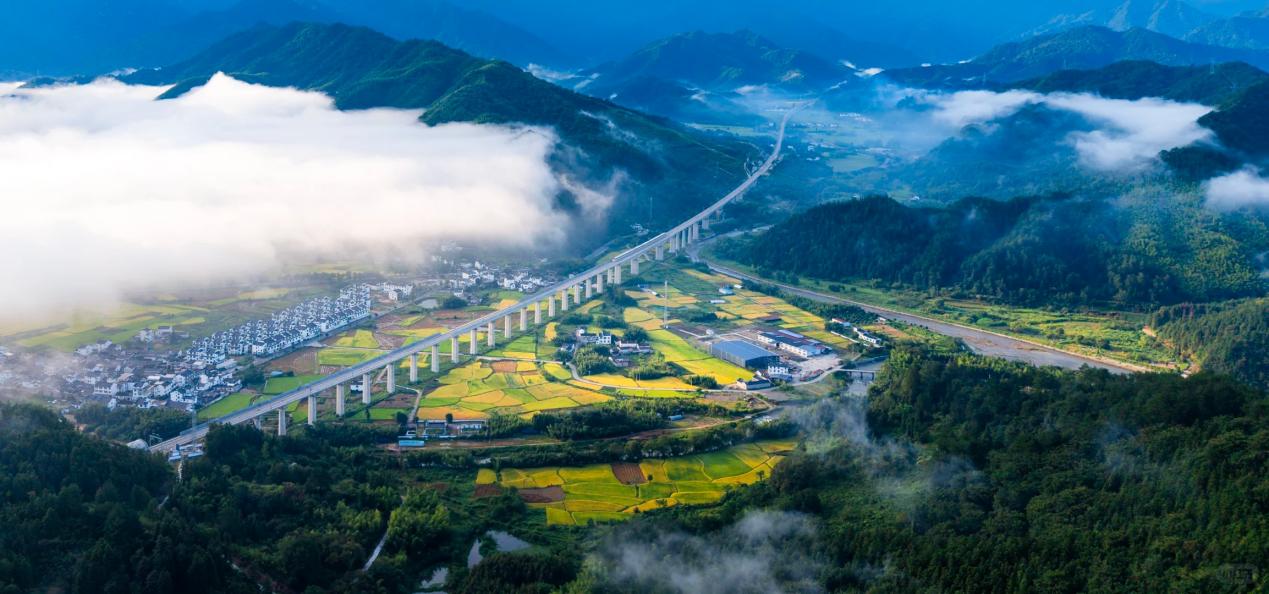 2026“我的铁路风景——坐着高铁游长三角”诗歌、游记、摄影、短视频作品大赛优秀作品展示·小红书专刊