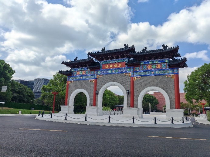 寻访织韵文脉，漫步上海纺织服饰博物馆