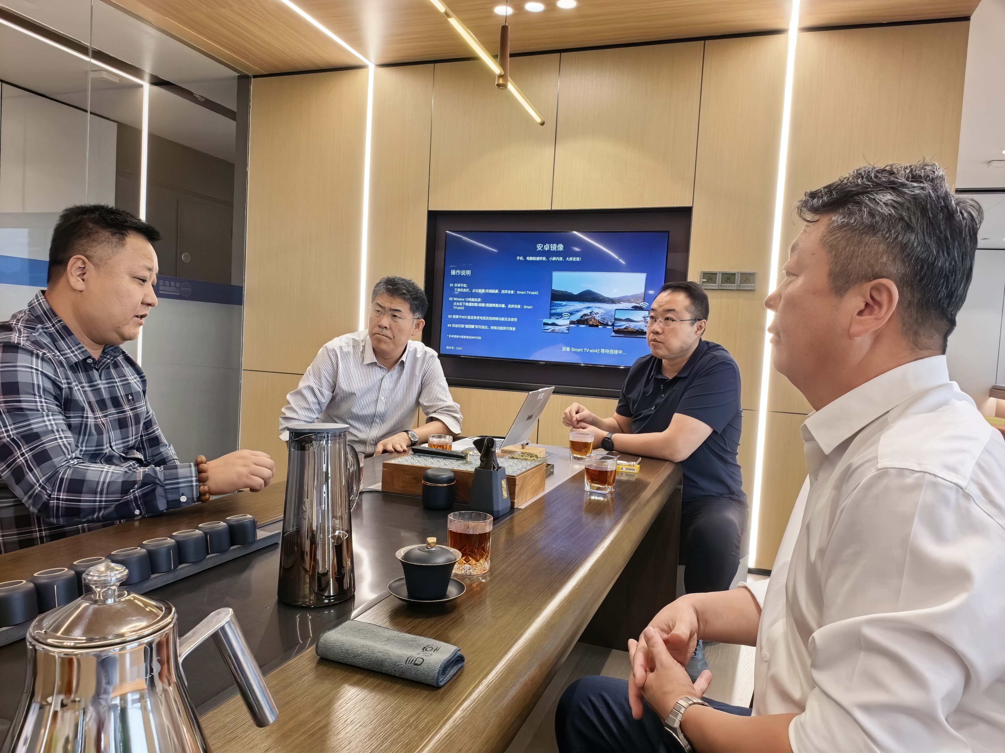 来暖城鄂尔多斯,与院士做邻居 ——鄂尔多斯人才科创中心以“院士+”生态链赋能高质量发展