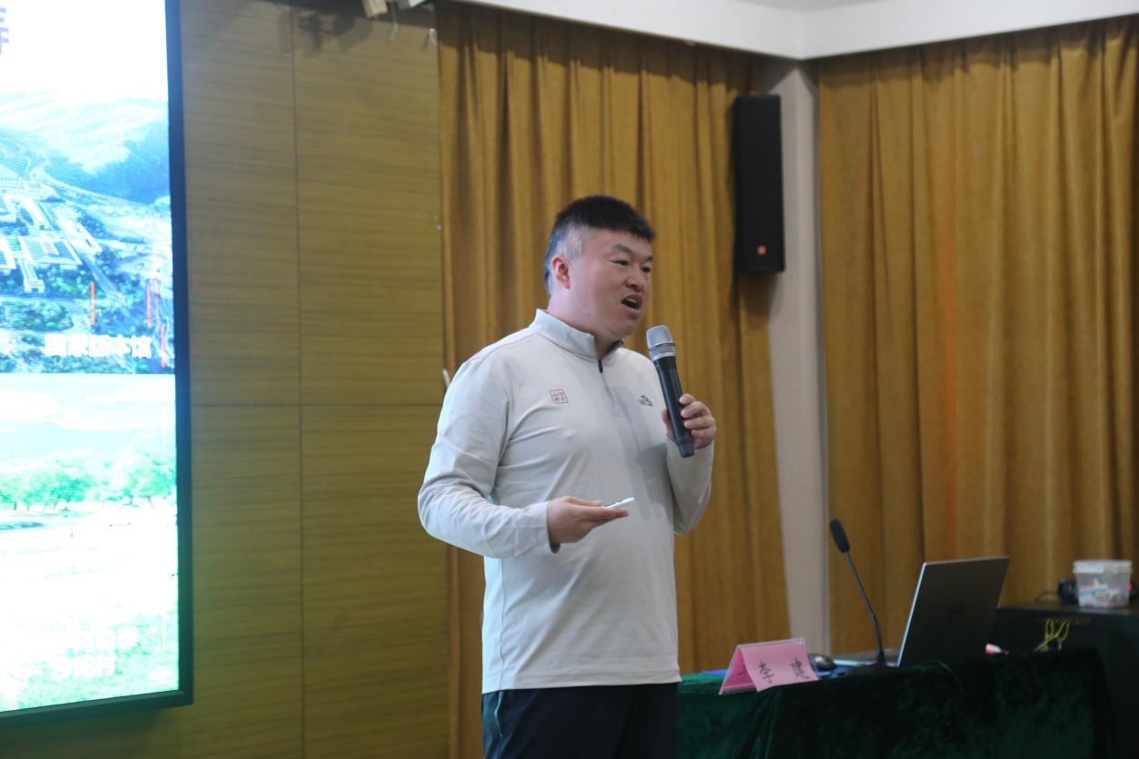 融通古今教育理念,塑造现代君子人格——尼山孔子教育第二届年会研讨综述