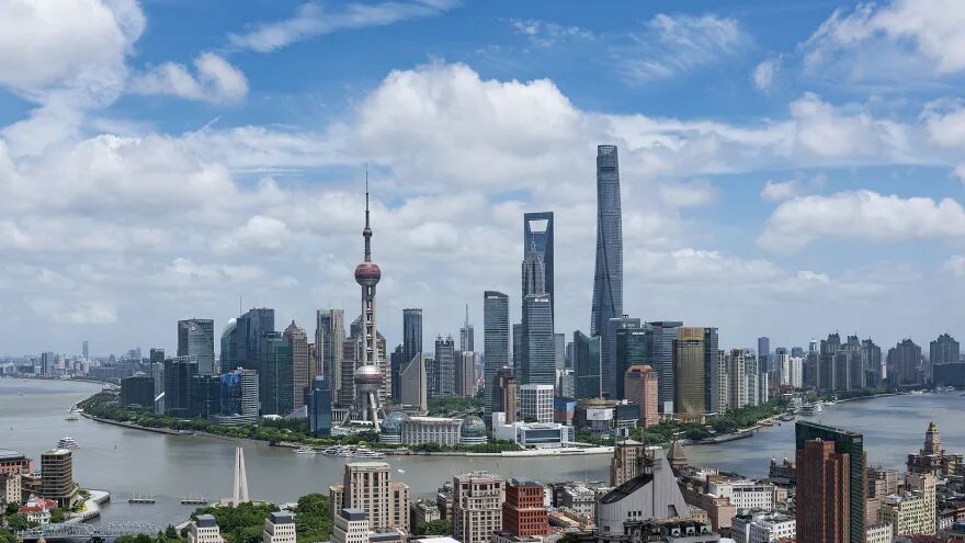 前三季度上海GDP43306.62亿元，同比增长5.5%