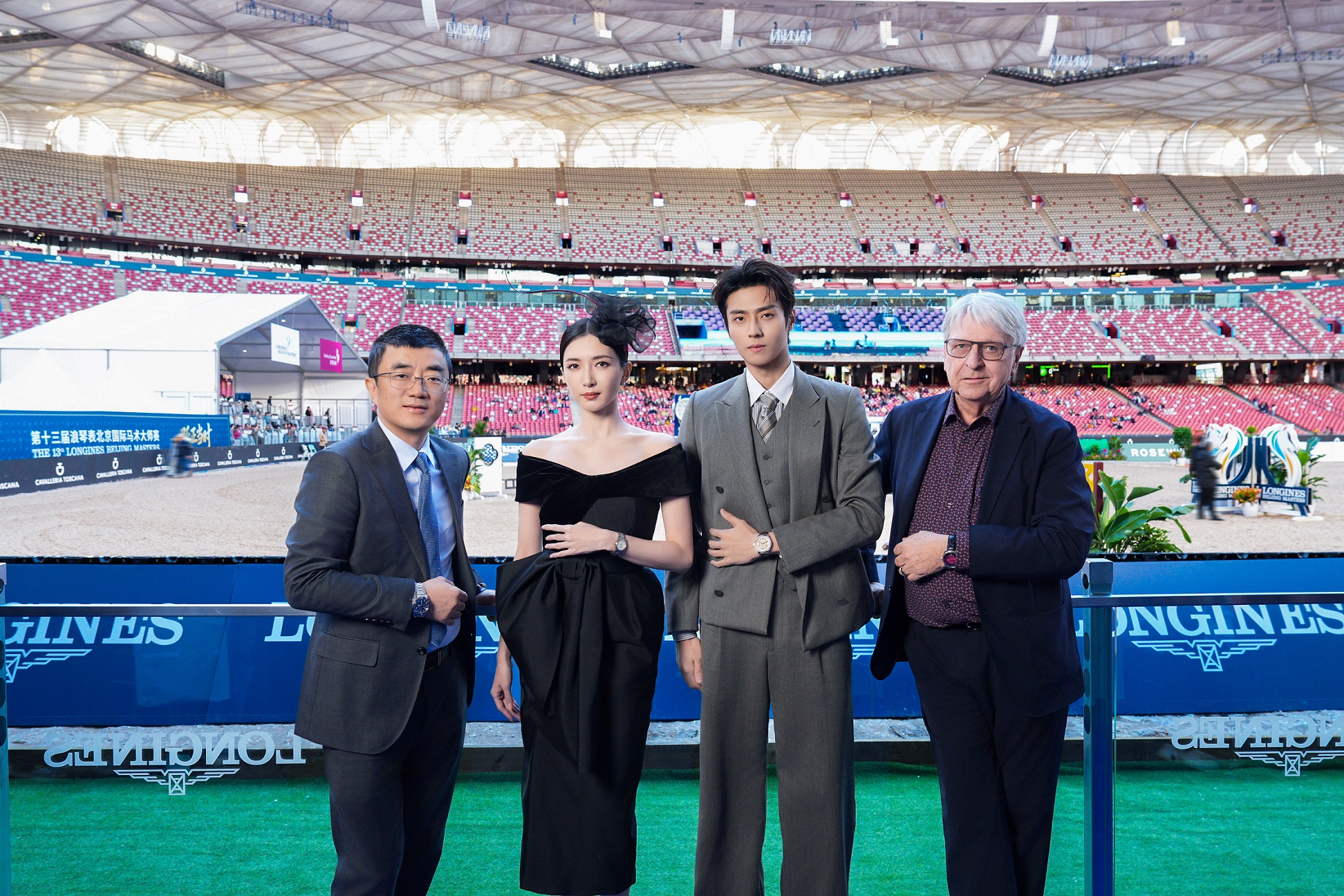 非常一周|帝舵表成为上海马拉松官方计时;迪奥发布2026「甜桂幻镜」节日彩妆系列
