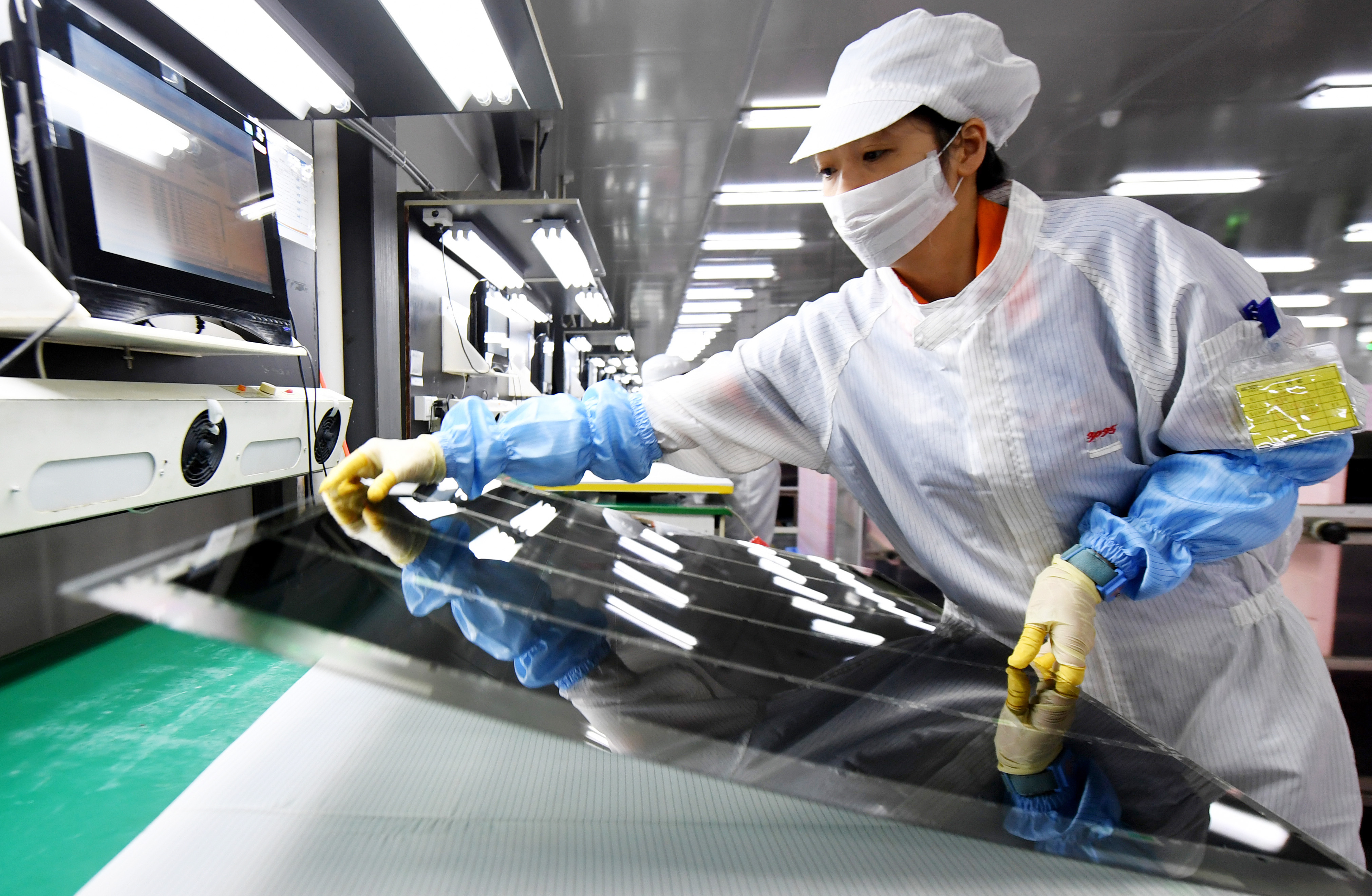 打造新型工业强市,内陆小城新余何以突围?从“四梁八柱、多点支撑”看新余产业体系重塑