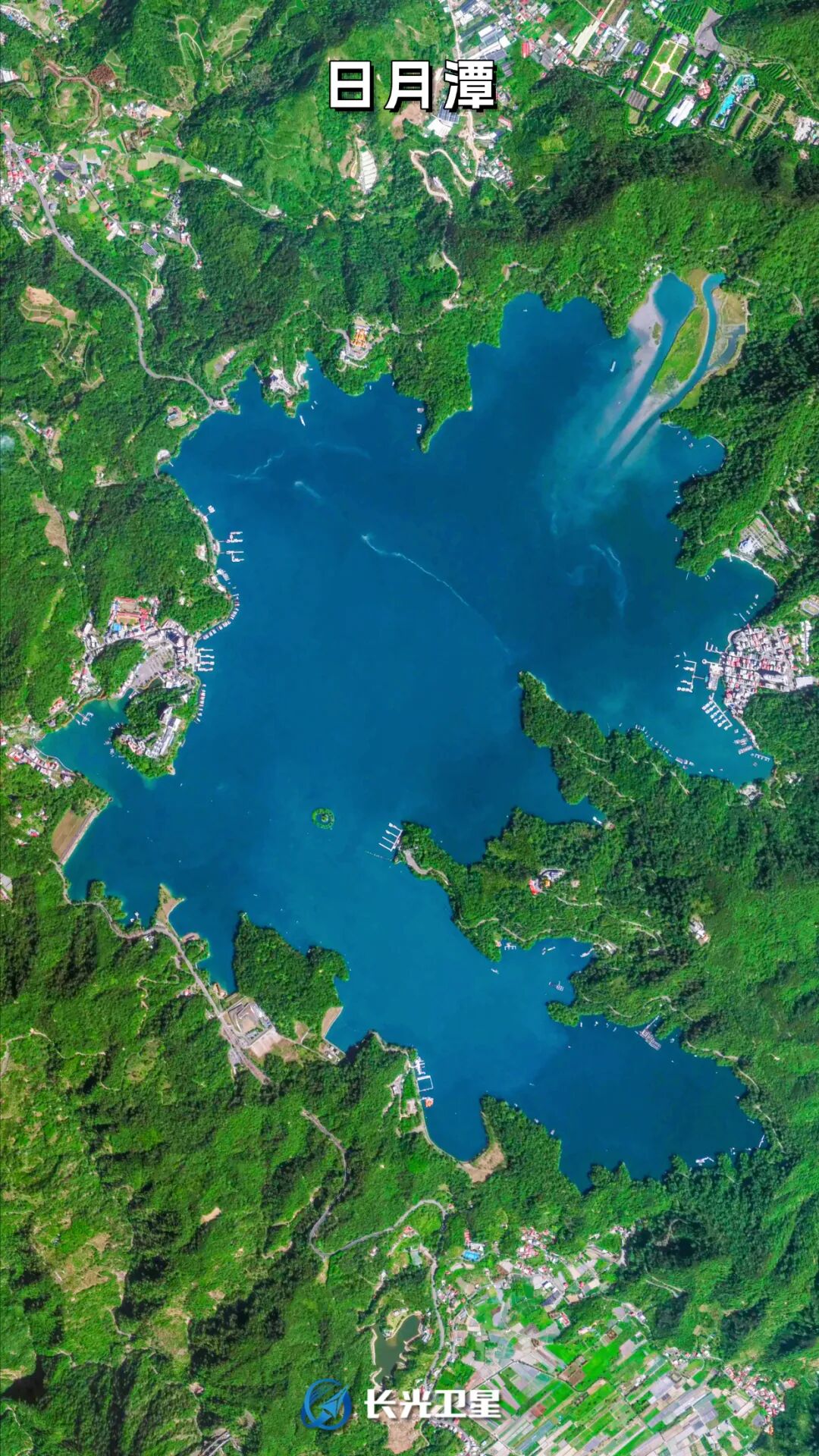 俯瞰中国台湾，20张高清卫星影像定格宝岛多样地貌与鲜活人文