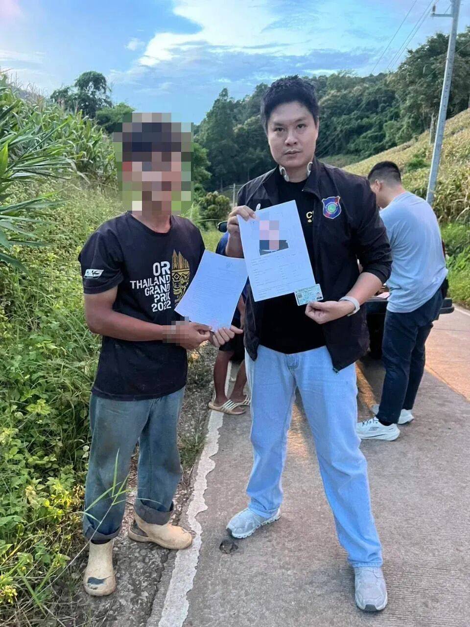 中国女子赴泰见网友遭劫持跳车逃生,一嫌犯以为风头已过出游时落网