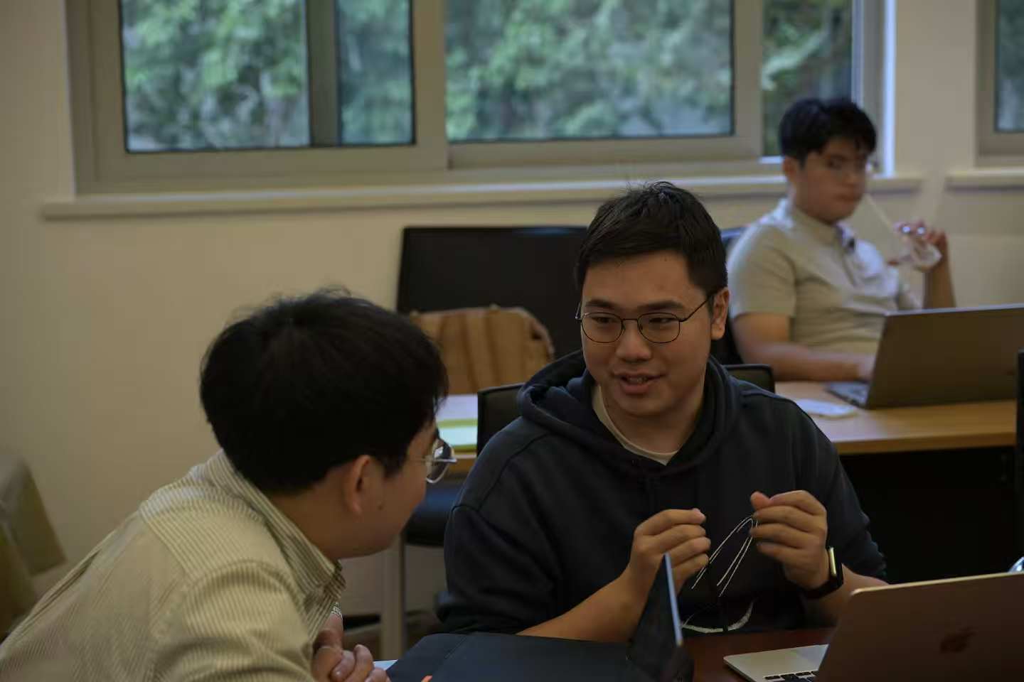 复旦人工智能与史学研究工作坊|历史学版MBTI测验和AI抵抗型作业,历史教师应对AI的攻与防