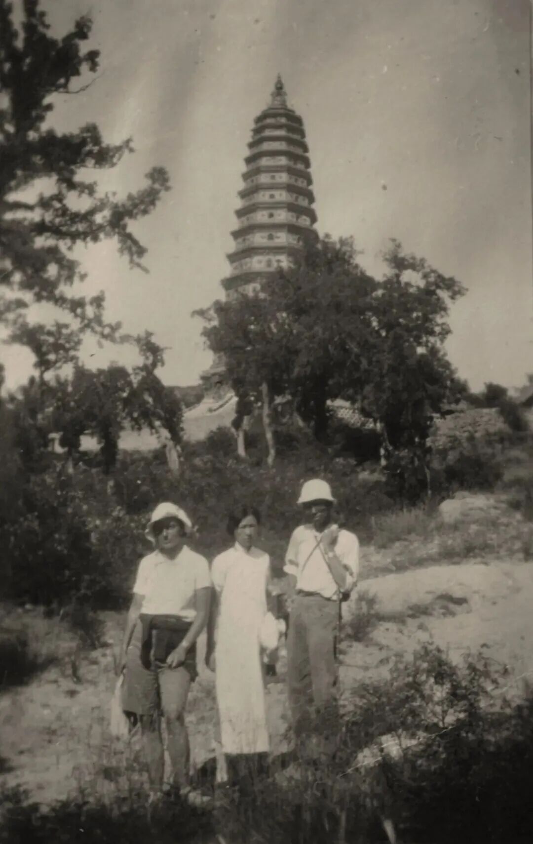 《万古光辉》:从展场到纸页,读懂千年古刹广胜寺