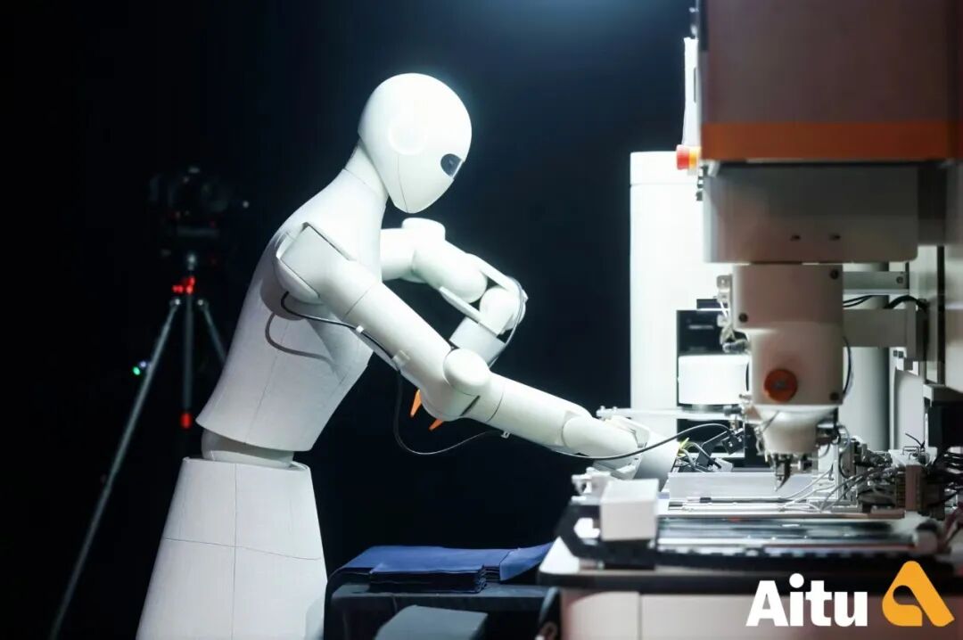 全球发布！杰克让服装制造迈入具身AI量产时代
