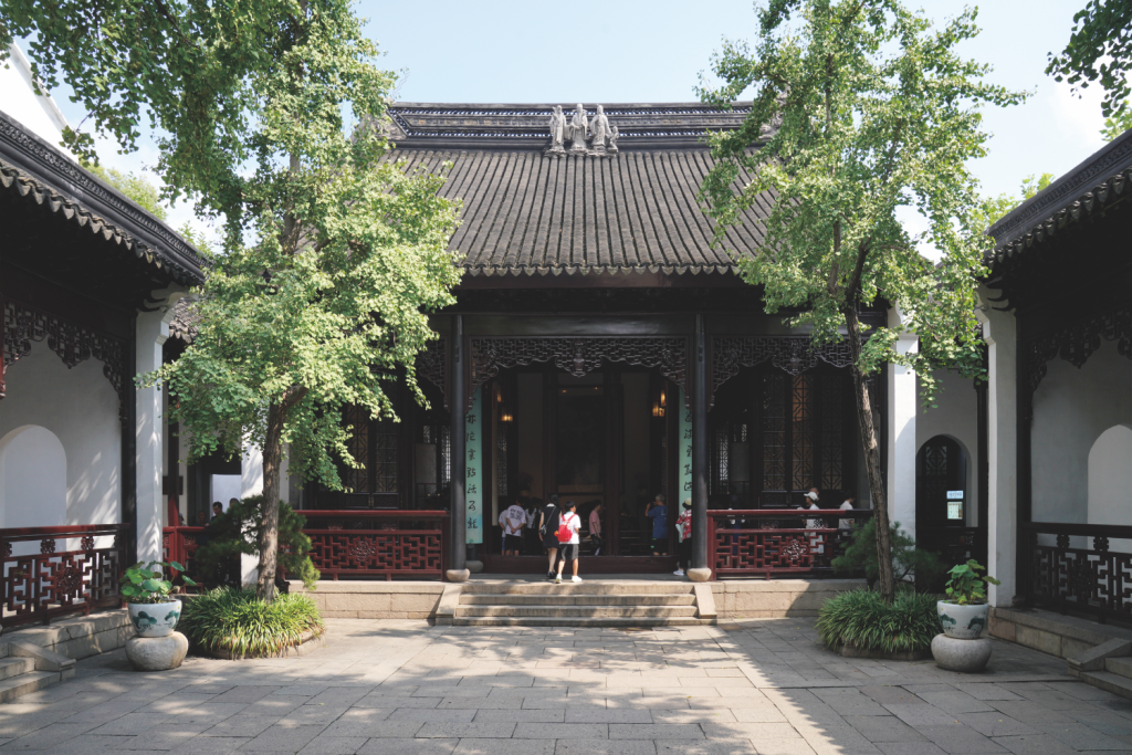蘧草楹帖：王蘧常先生的章草新境与学者胸襟