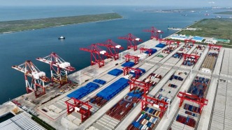 中国电信启东分公司助力吕四港成为江苏首个运用5G技术实现全自动化作业的商用码头