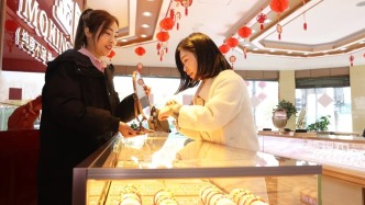 漲瘋了，金飾克價逼近900元，還沒到頂？
