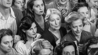 《哪吒2》热潮退去，“她档期”能否点燃春季电影市场？