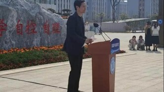 雷军“衣锦还乡”，年内所持小米股票市值暴增千亿