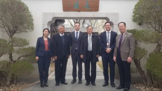 張建國會見澳大利亞駐華政務參贊