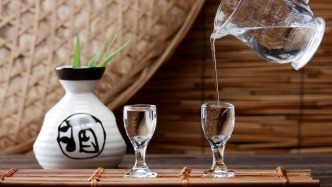 “酒满茶半”：细品传统礼仪中的待客之道