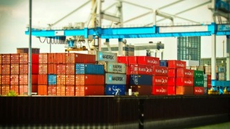 特朗普“对等关税”落地，跨境电商该如何应对？