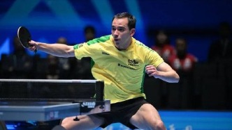 号外｜“以彼之道还施彼身”：雨果大比分战胜林诗栋首夺新科世界冠军