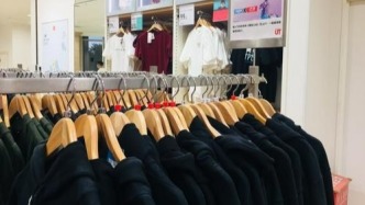 优衣库衣服不好退了？网友炸锅