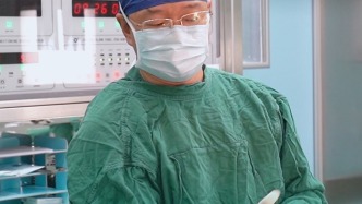 手外科醫(yī)生的一天，從晨光到黑夜，守護每一雙手