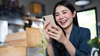 多巴胺、算法與注意力陷阱：萬字解析短劇成癮背后的底層邏輯