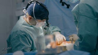 从执刀到悟道：外科医生的四重境界解析