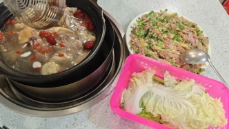火锅上新趋势洞察报告2025：小众、地域特色食材受瞩目