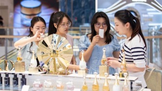 香水业务在赚钱，欧莱雅为何关闭旗下门店？