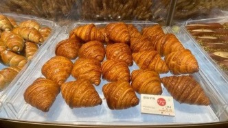 面包5.8元起，海底捞要当“烘焙界小米”？