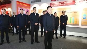 王君正帶領自治區省級領導集體參觀廉政警示教育展