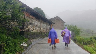 張家界永定區(qū)多個鄉(xiāng)鎮(zhèn)遭遇極端暴雨襲擊，電信人全力保障通信“生命線”