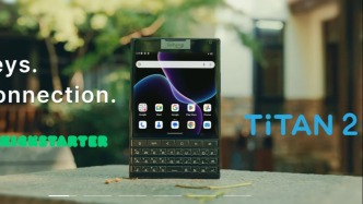 全鍵盤(pán)手機(jī)復(fù)活！黑莓味兒濃濃，但這配置著實(shí)讓人無(wú)語(yǔ)