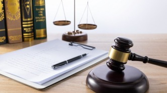 胖東來起訴紅內褲事件博主案一審宣判：段某賠償40萬，道歉30天