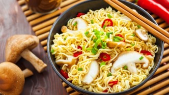“多半”的白象方便面，“多一半”都是心眼子