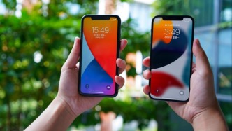 七年前的老iPhone：在小紅書被捧上神壇，卻被蘋果打入冷宮