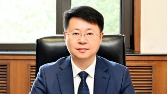 985，迎來新副校長