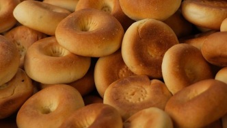 貝果好吃但略貴？新疆人有自己的“經(jīng)濟(jì)適用馕”