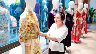 全国自强模范陈亚辉：做一束温暖自己照亮他人的微光