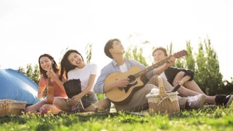 追求精神、身体和社会幸福的完整状态，《劳特利奇健康传播研究手册（第三版）》出版