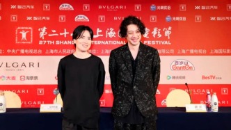 《夏日沙上》：人生不只會(huì)被痛苦籠罩，陽光終究會(huì)帶來希望