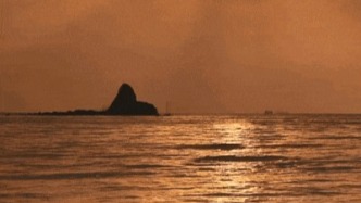 点开这组Live图，让深圳这处绝美海浪“涌”进你屏幕