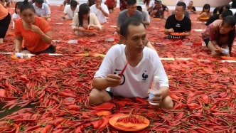 湖南人，傲“椒”中国零食！凭什么