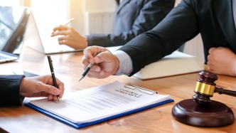 生前转账是赠与还是遗产？一文读懂法律如何认定“最后的心意”