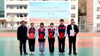 “校長，我要考南京學(xué)校”